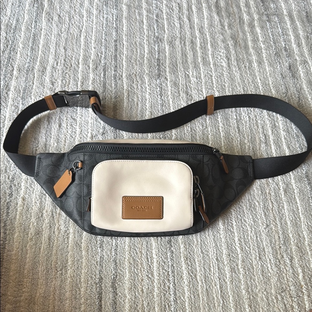 Coach Gray and White Men's Belt Bag